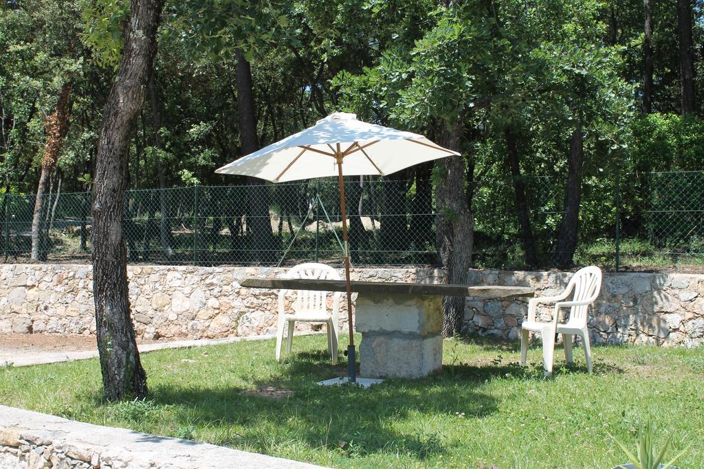 La Maison De Jenny Bed & Breakfast Montauroux Bagian luar foto