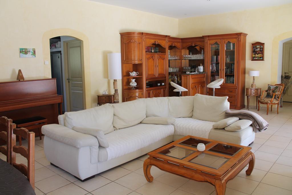 La Maison De Jenny Bed & Breakfast Montauroux Bagian luar foto